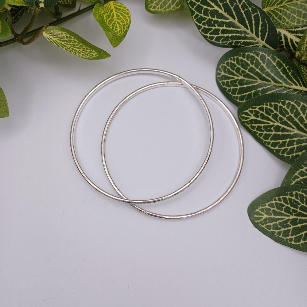 Textured Bangle Bracelet Set - Picture 3 of 5